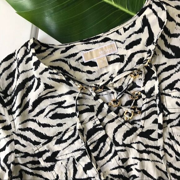 🎃MICHAEL KORS TOP   - Picture 1 of 8